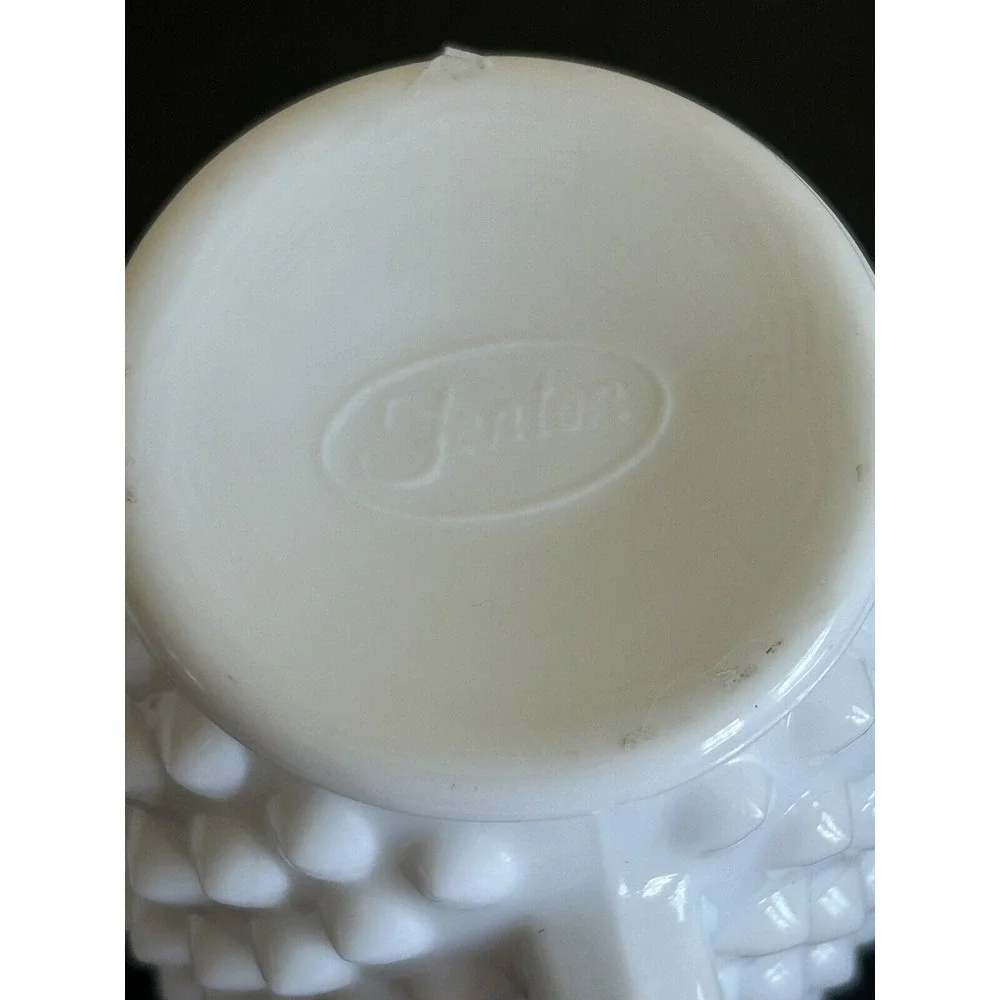 Vintage Fenton Milk Glass Hobnail Star Shaped Creamer and Sugar Bowl‎